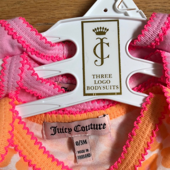 Juicy Couture set of 3 baby onesie’s - Picture 4 of 6